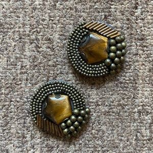 Brown Lindsay Phillips Snaps